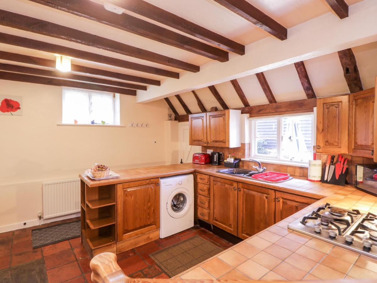 Brew Cottage Chislet Extérieur photo